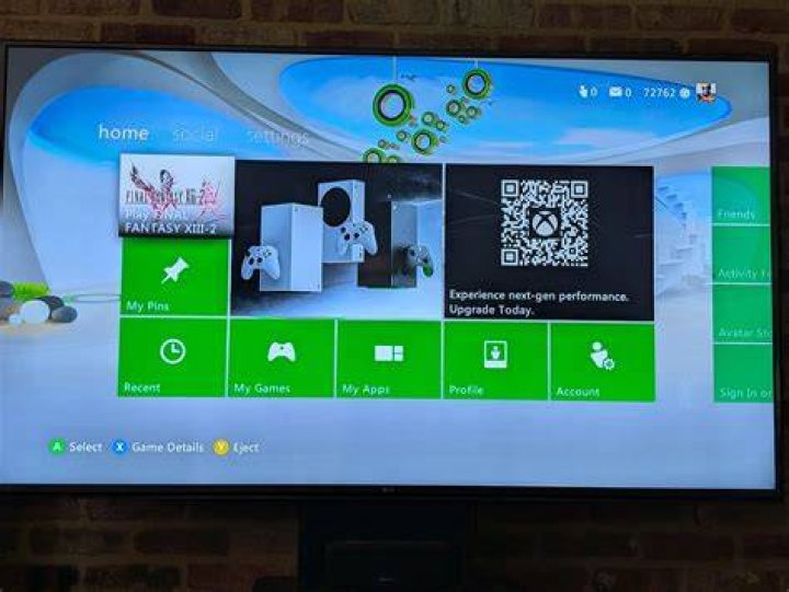 How do I get an XBox 360 to update games?