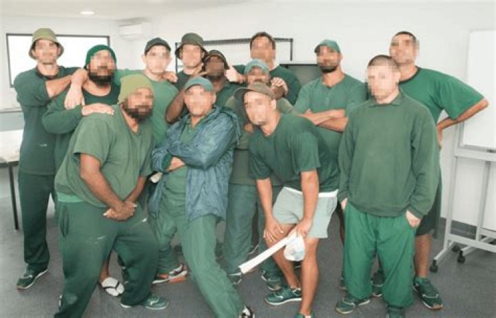 How do you move prisoners?
